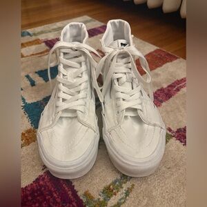 Vans White Classic Sneakers Minimalist Design